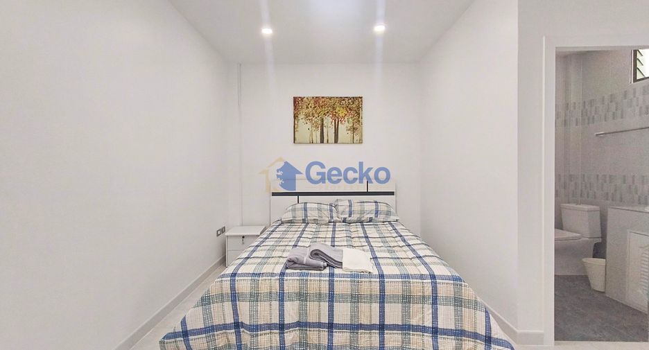 Haus zur Miete mit 4 Zimmer in Bang Lamung, Chonburi