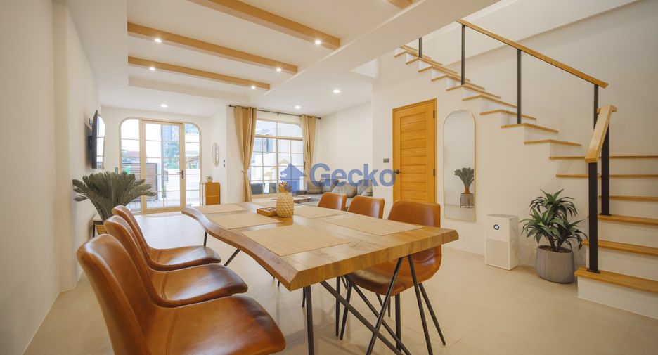 For rent and for sale 3 bedrooms house in Bang Lamung, Chonburi