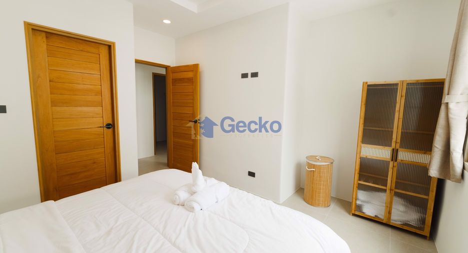 For rent and for sale 3 bedrooms house in Bang Lamung, Chonburi