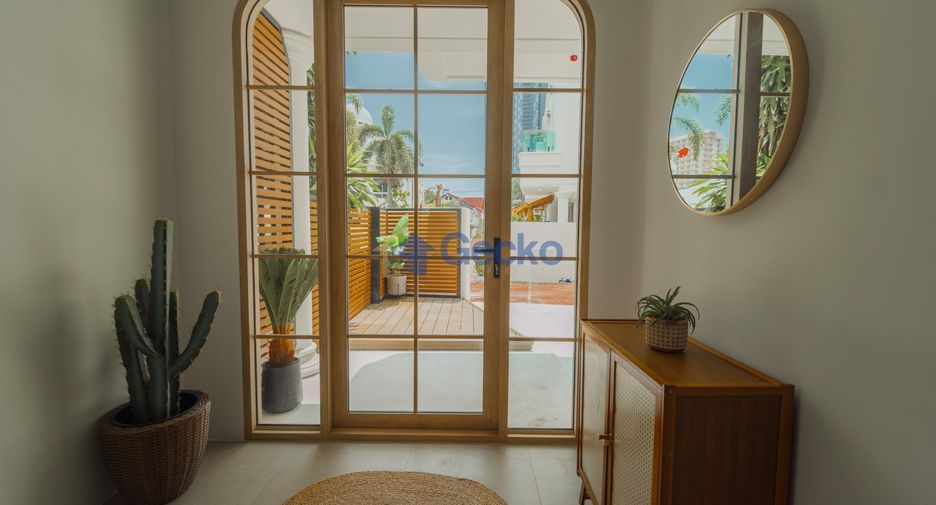 For rent and for sale 3 bedrooms house in Bang Lamung, Chonburi