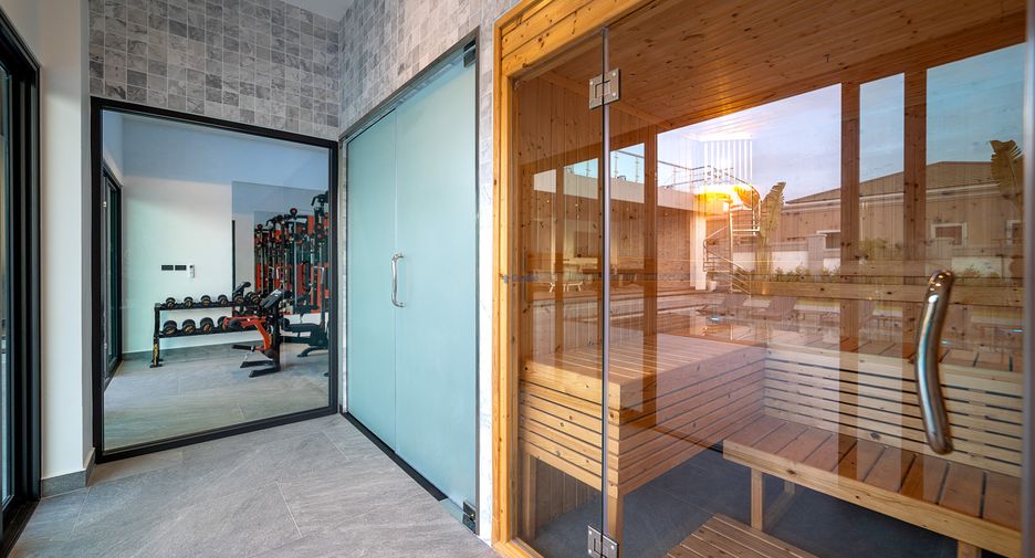 Casa en venta de 6 habitaciones en Bang Lamung, Chonburi