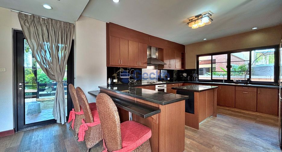 For sale 3 bedrooms house in Bang Lamung, Chonburi