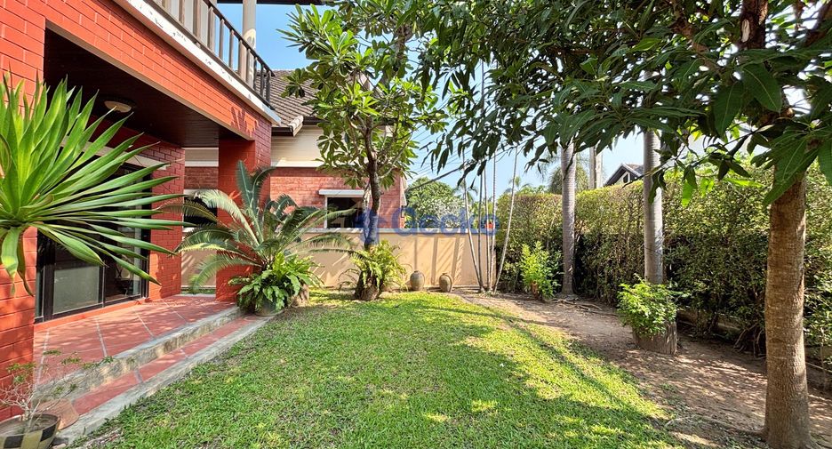 For sale 3 bedrooms house in Bang Lamung, Chonburi