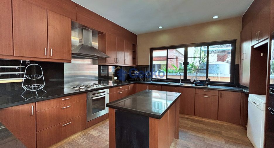 For sale 3 bedrooms house in Bang Lamung, Chonburi