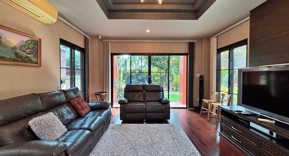 For sale 3 bedrooms house in Bang Lamung, Chonburi
