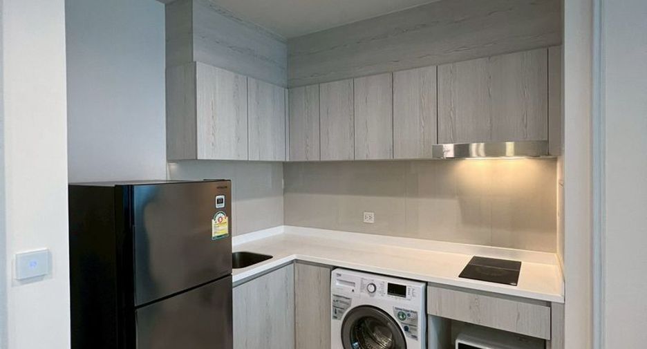 Condo en alquiler de 2 habitaciones en Pathum Wan, Bangkok