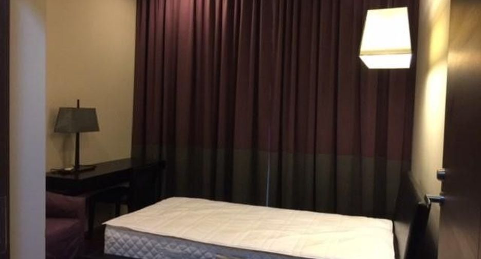 For sale and for rent 2 bedrooms condo in Watthana, Bangkok