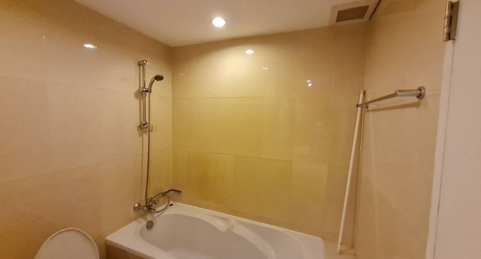 Wohnung zur Miete mit 2 Zimmer in Pathum Wan, Bangkok