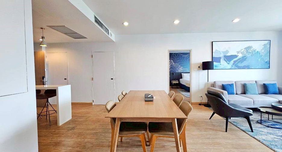 For rent 3 bedrooms condo in Khlong Toei, Bangkok