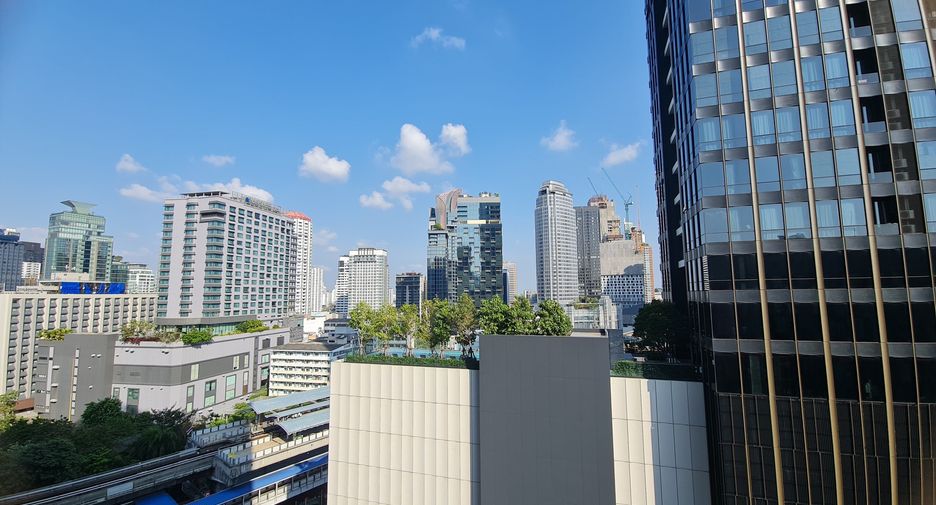 À louer et à vendre 1 chambre condo à Khlong Toei, Bangkok