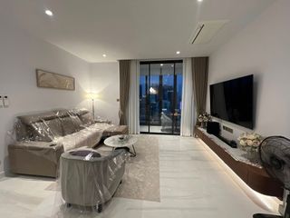 For rent 3 bedrooms condo in Sathon, Bangkok