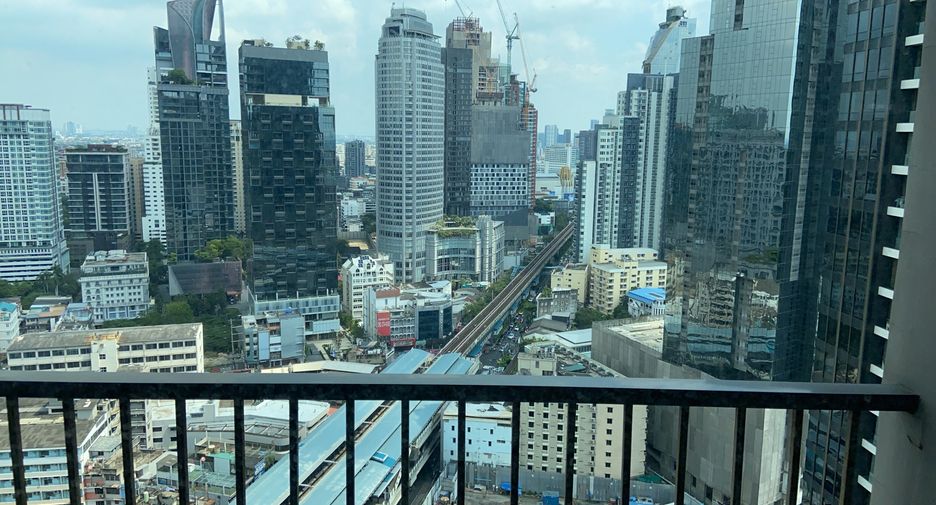 For rent and for sale 1 bed condo in Khlong Toei, Bangkok
