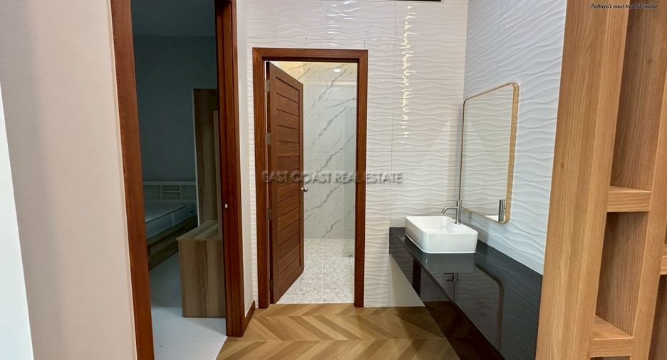 For rent 4 bedrooms house in Bang Lamung, Chonburi