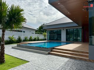 For rent 4 bedrooms house in Bang Lamung, Chonburi