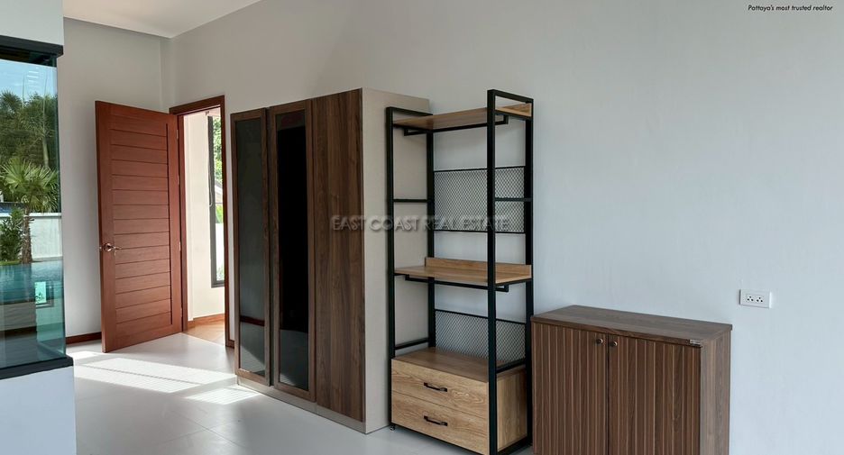 For rent 4 bedrooms house in Bang Lamung, Chonburi