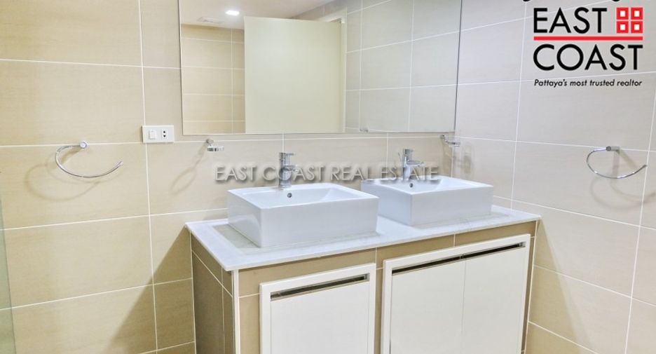 For rent 3 bedrooms condo in South Pattaya, Pattaya