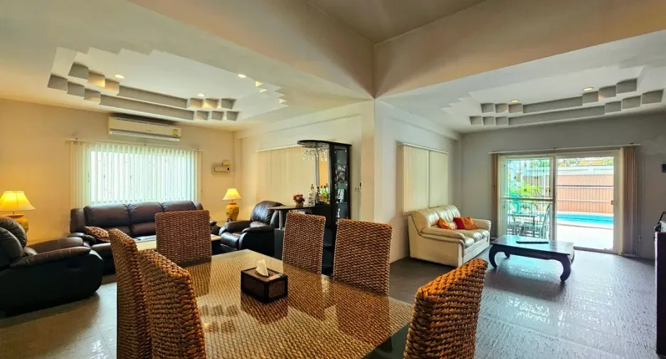 For sale 2 bedrooms villa in Hua Hin, Prachuap Khiri Khan