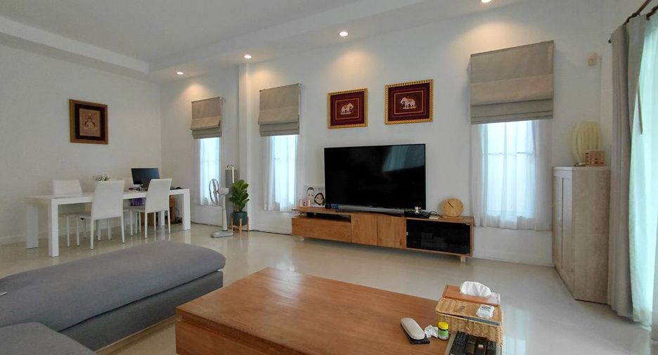 For sale 3 bedrooms villa in Hua Hin, Prachuap Khiri Khan