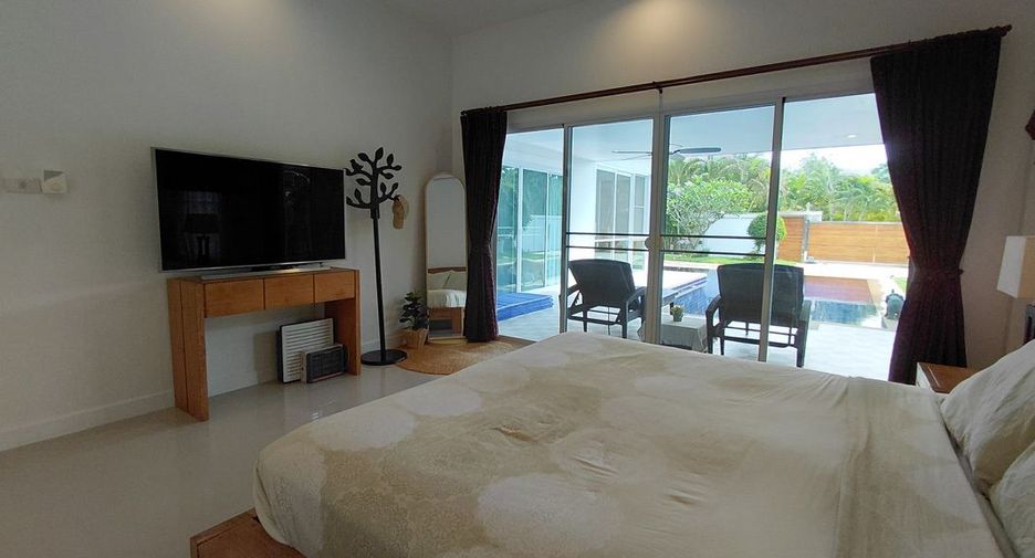 For sale 3 bedrooms villa in Hua Hin, Prachuap Khiri Khan