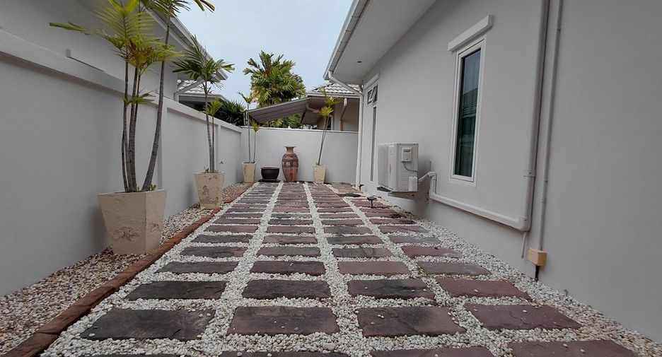 For sale 3 bedrooms villa in Hua Hin, Prachuap Khiri Khan