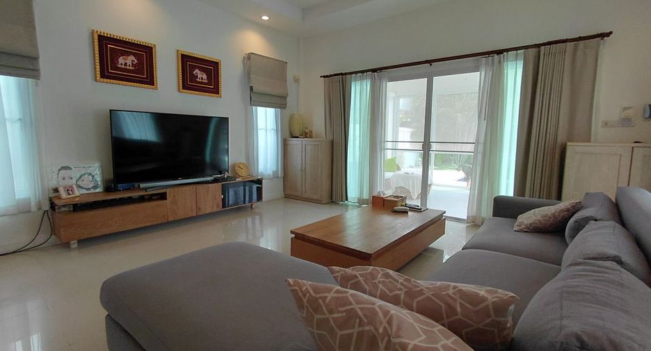 For sale 3 bedrooms villa in Hua Hin, Prachuap Khiri Khan