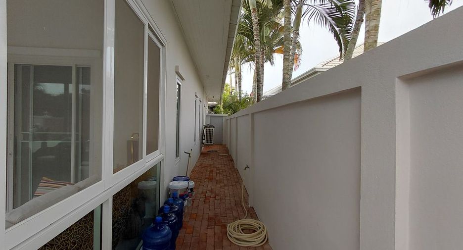 For sale 3 bedrooms villa in Hua Hin, Prachuap Khiri Khan