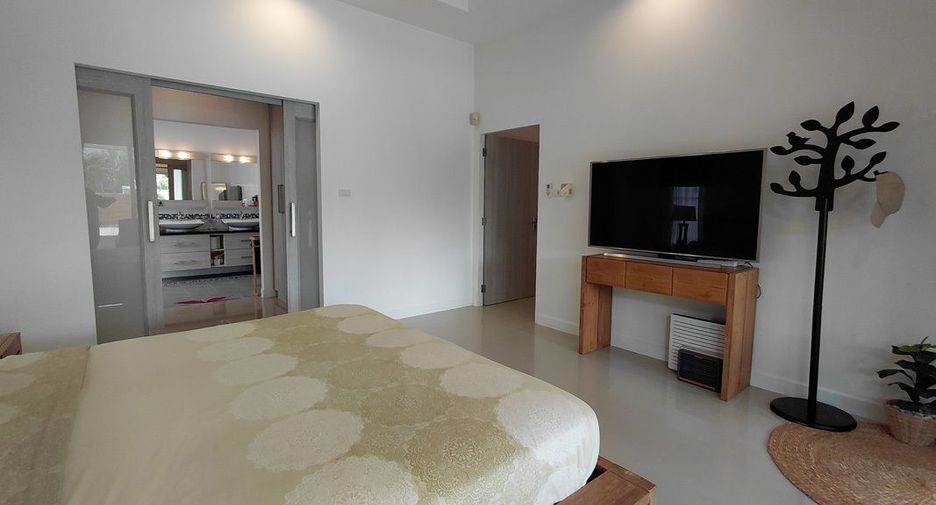 For sale 3 bedrooms villa in Hua Hin, Prachuap Khiri Khan