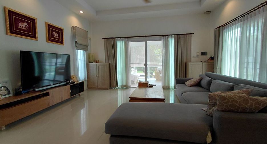 For sale 3 bedrooms villa in Hua Hin, Prachuap Khiri Khan