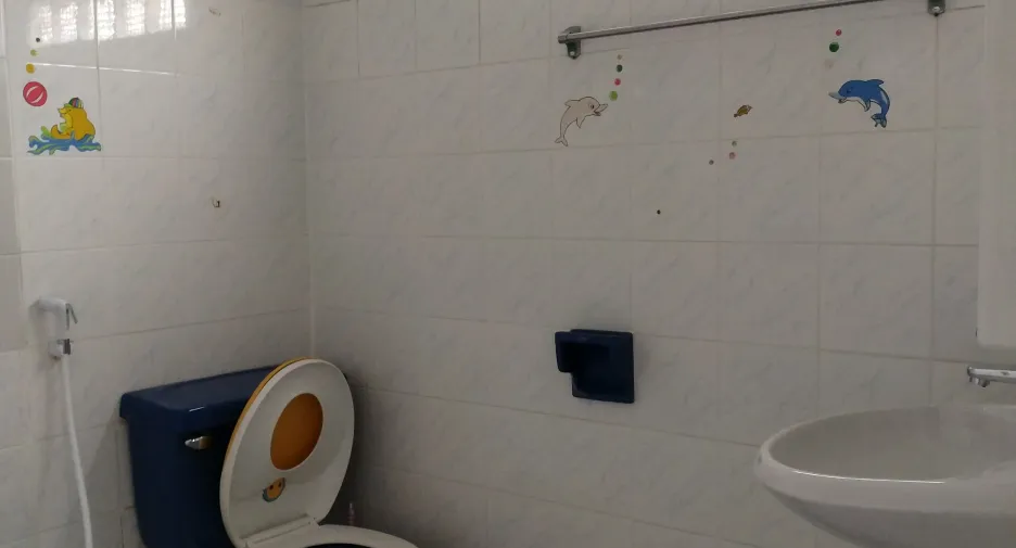 Reihenhaus zur Miete mit 3 Zimmer in Khlong Toei, Bangkok