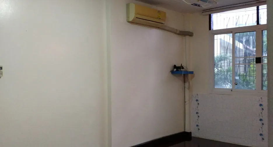 Reihenhaus zur Miete mit 3 Zimmer in Khlong Toei, Bangkok