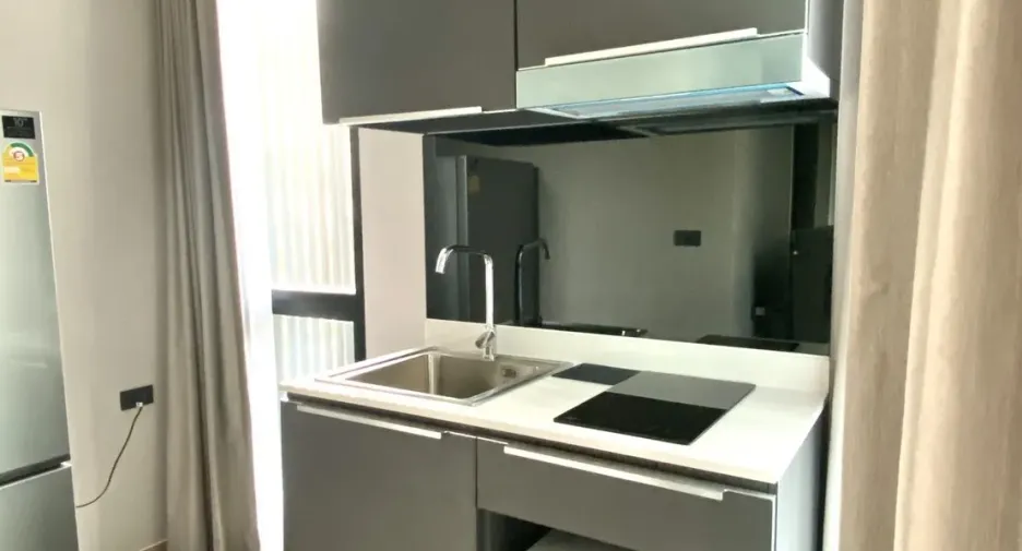 For rent 1 bed condo in Watthana, Bangkok