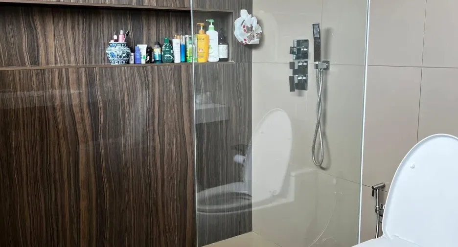 For sale 4 ベッドルーム townhouse in Watthana, Bangkok