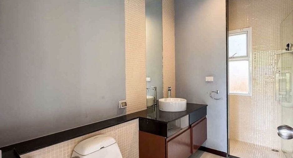 For sale 3 bedrooms villa in Mueang Phuket, Phuket