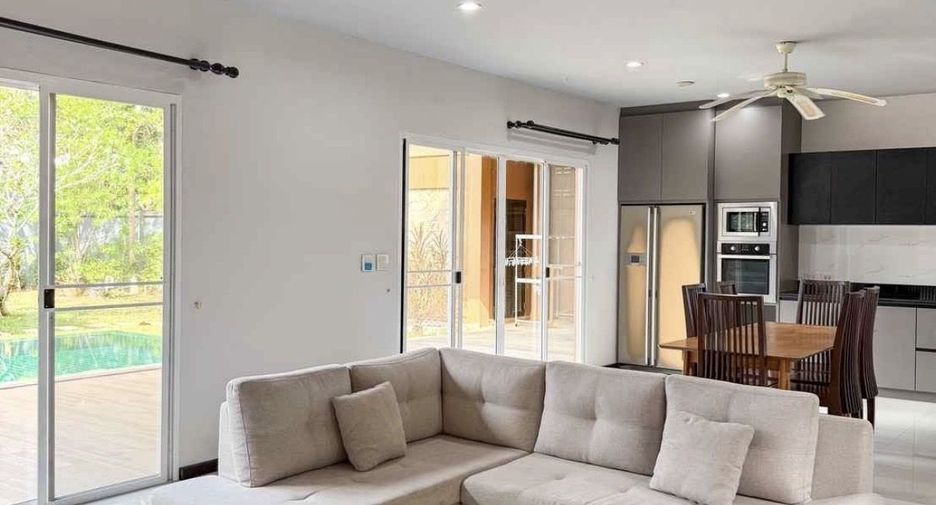 For sale 3 bedrooms villa in Mueang Phuket, Phuket