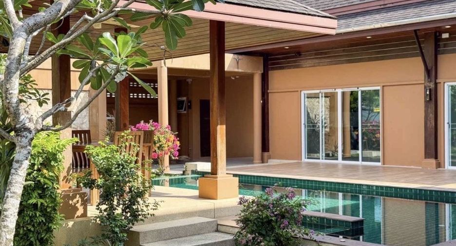 For sale 3 bedrooms villa in Mueang Phuket, Phuket