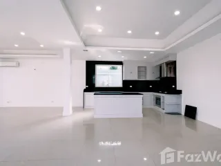 For sale and for rent 4 bedrooms villa in Thalang, Phuket