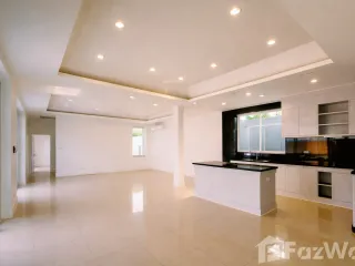 For sale and for rent 4 bedrooms villa in Thalang, Phuket