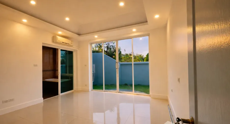 For sale and for rent 4 bedrooms villa in Thalang, Phuket