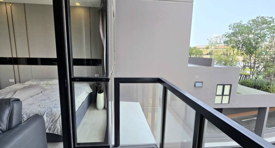 For sale studio condo in Pratumnak, Pattaya