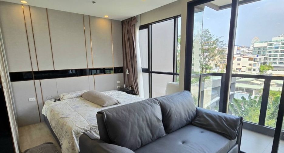 For sale studio condo in Pratumnak, Pattaya