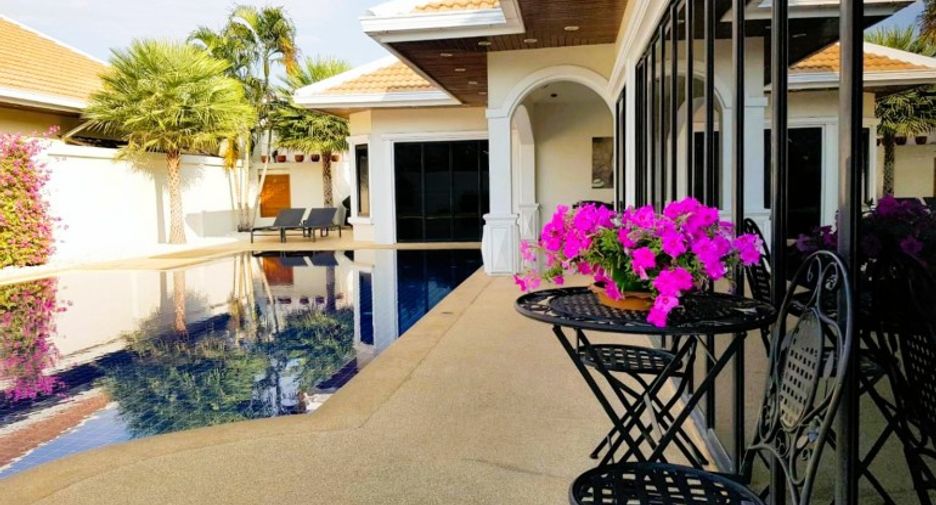 For sale 2 bedrooms house in Jomtien, Pattaya