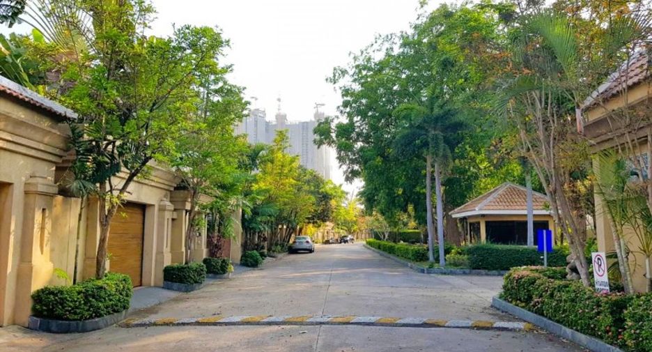 For sale 2 bedrooms house in Jomtien, Pattaya
