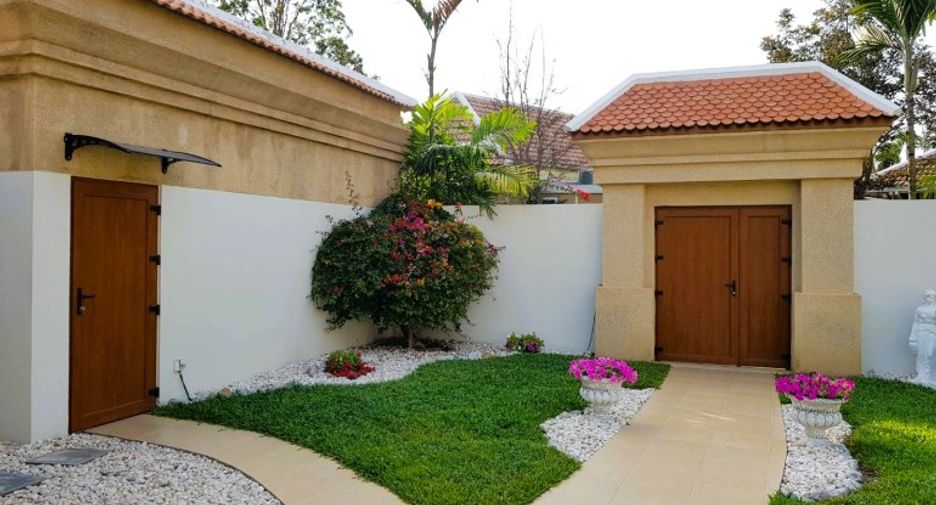 For sale 2 bedrooms house in Jomtien, Pattaya