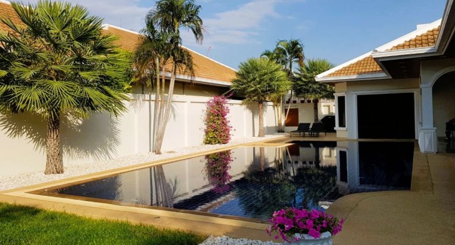For sale 2 bedrooms house in Jomtien, Pattaya
