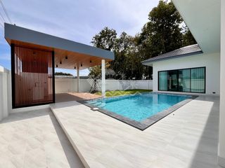 Casa en venta y en alquiler de 3 habitaciones en Bang Lamung, Chonburi
