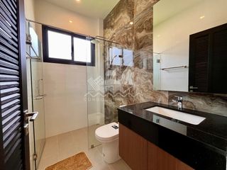 Casa en venta y en alquiler de 3 habitaciones en Bang Lamung, Chonburi