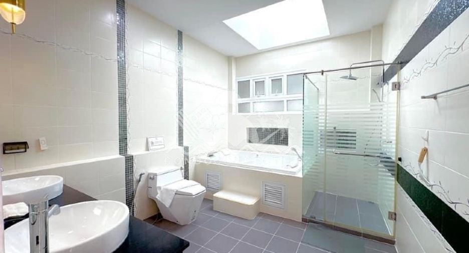 For sale and for rent 4 bedrooms house in Bang Lamung, Chonburi
