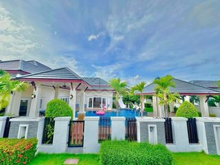 Casa en venta y en alquiler de 4 habitaciones en Bang Lamung, Chonburi