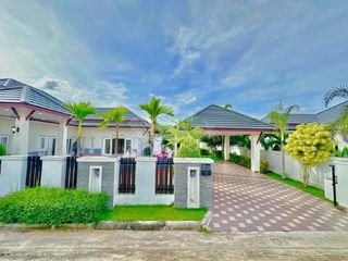 Casa en venta y en alquiler de 4 habitaciones en Bang Lamung, Chonburi