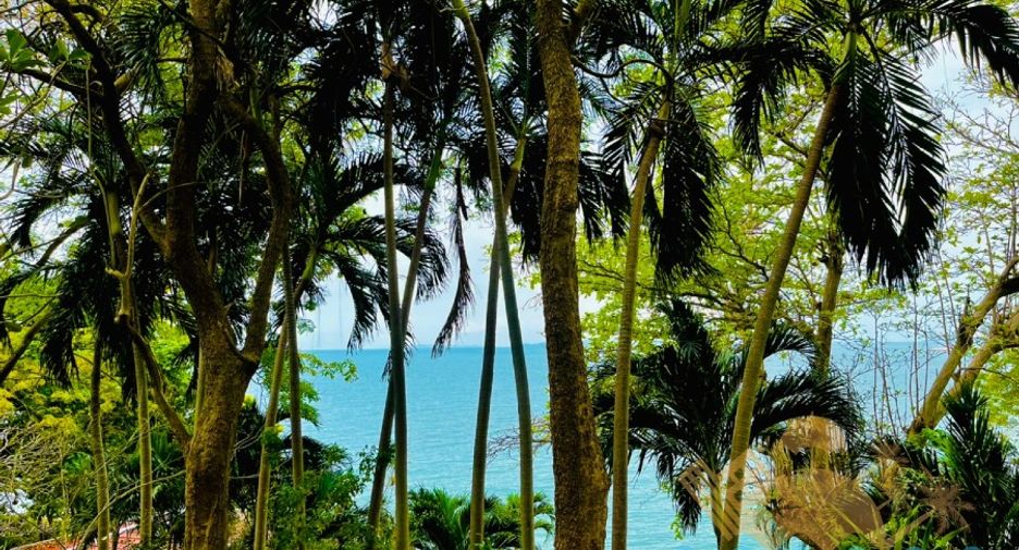 For sale 3 ベッドルーム condo in Sattahip, Chonburi